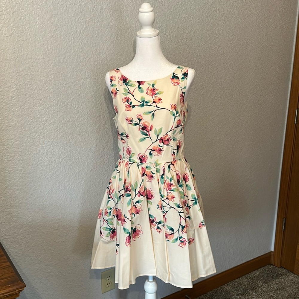 Lauren Conrad Dress- spring, Easter, wedding 
Size 10
Color cream W/ pink&green